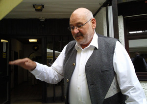 Dirigent J�rgen Beyer